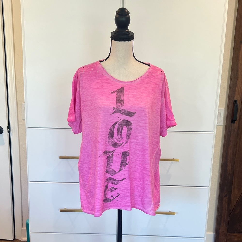 Magnolia Pearl Pink Love Graphic Tee